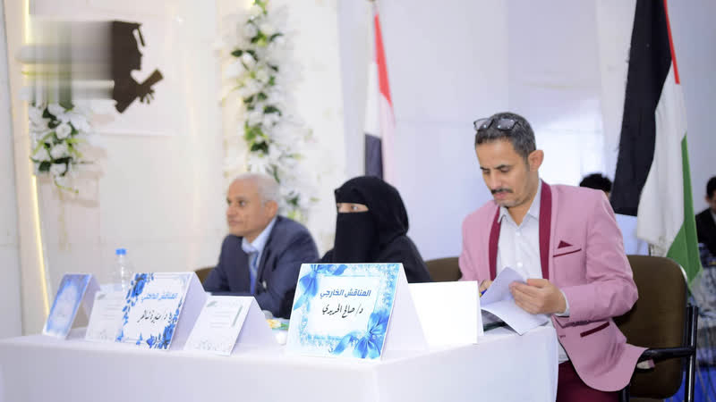 جامعة عمران تناقش 11 ورقة بحثية لخريجي الدفعة الثالثة طب وجراحة عامة