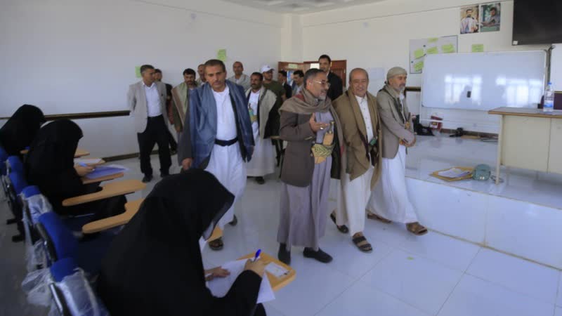 رئيس جامعة صعدة يدشن اختبارات المفاضلة للمتقدمين لقسم الطب البشري