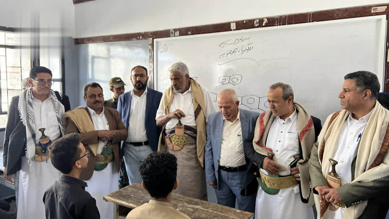 قحيم وبادر يدشنان العام الدراسي الجديد في آزال بالعاصمة