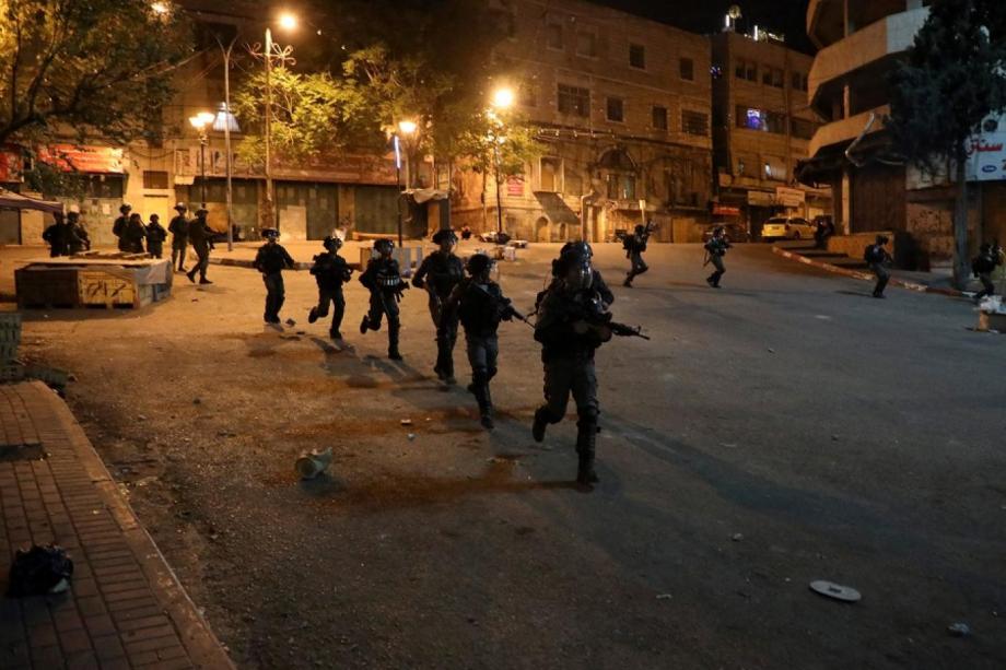 إصابة 3 فلسطينيين خلال اقتحامات واعتداءات لقوات ال