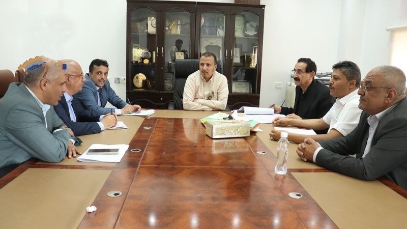 مناقشة الخطوات المنجزة في مسار استكمال دمج مصلحتي الضرائب وا