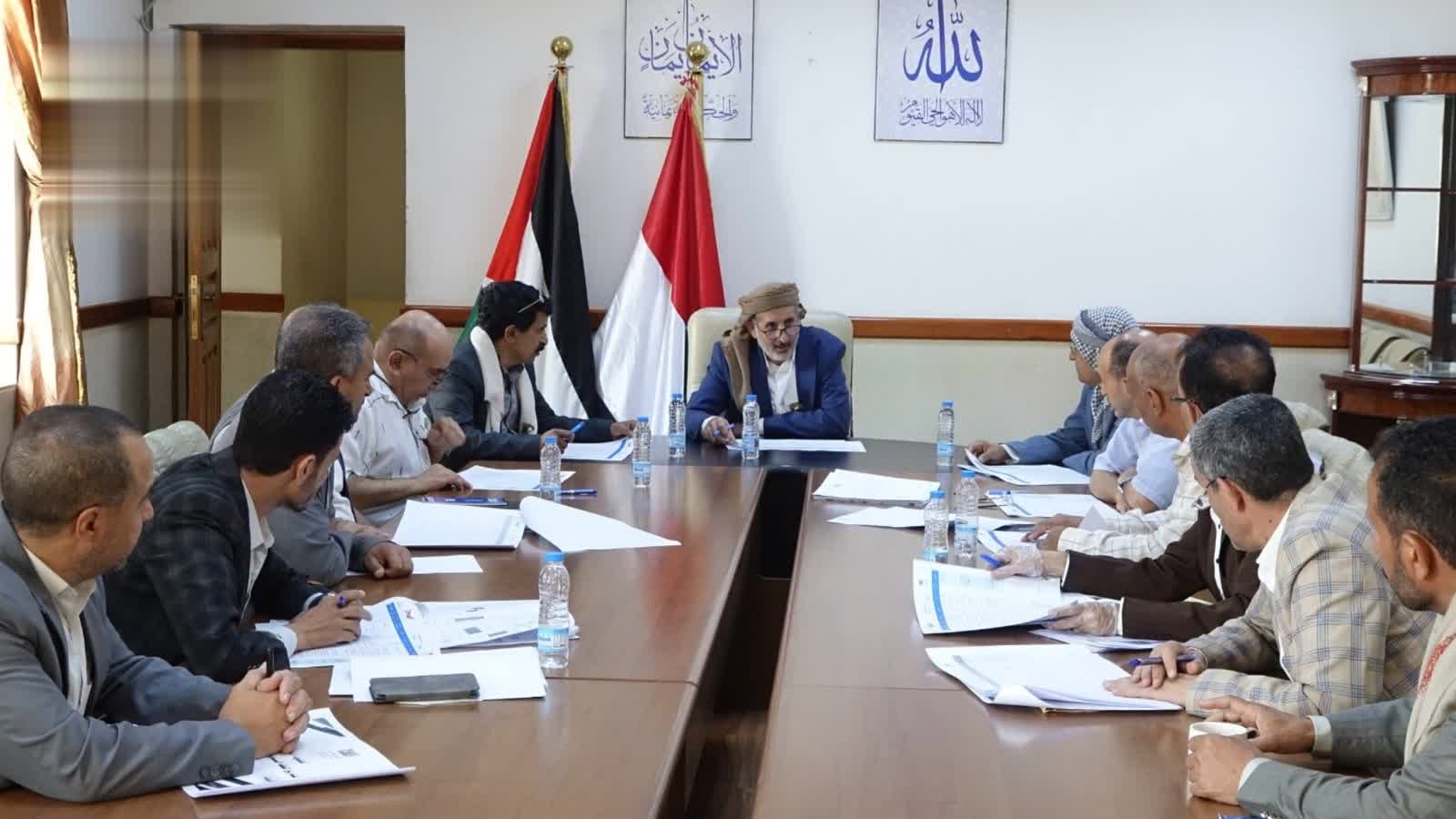وزارة النفط تناقش مراجعة مصفوفة خططها وبرامجها للع