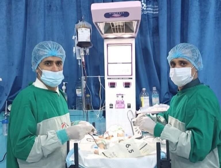 نجاح عملية تغيير دم تبادلي لحديث ولادة في هيئة مستشفى ذمار ا