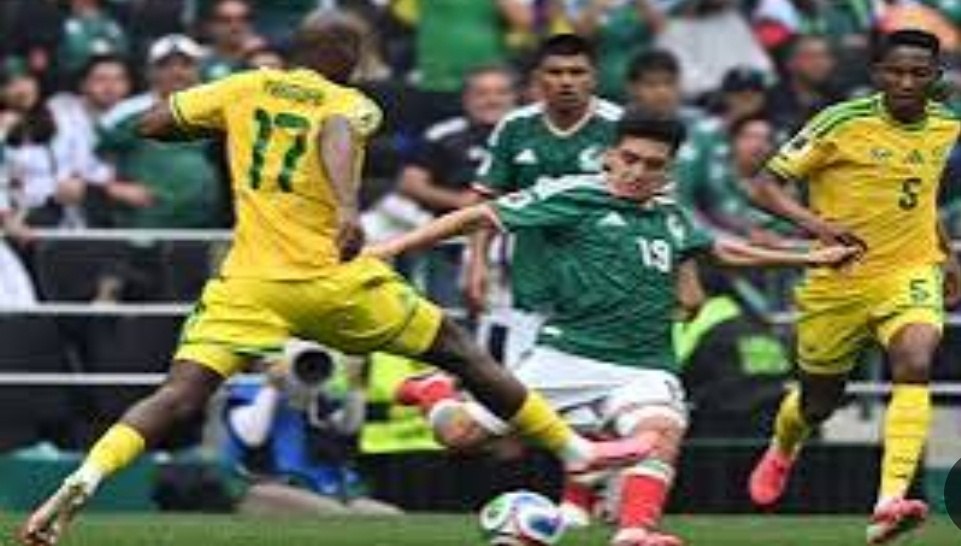 المكسيك تفوز على جنوب أفريقيا في افتتاح كأس العالم