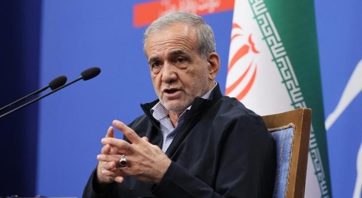 الرئيس الإيراني: التلاحم الداخلي أفشل رهانات الأعداء وعزّز مكانة إيران الإقليمية