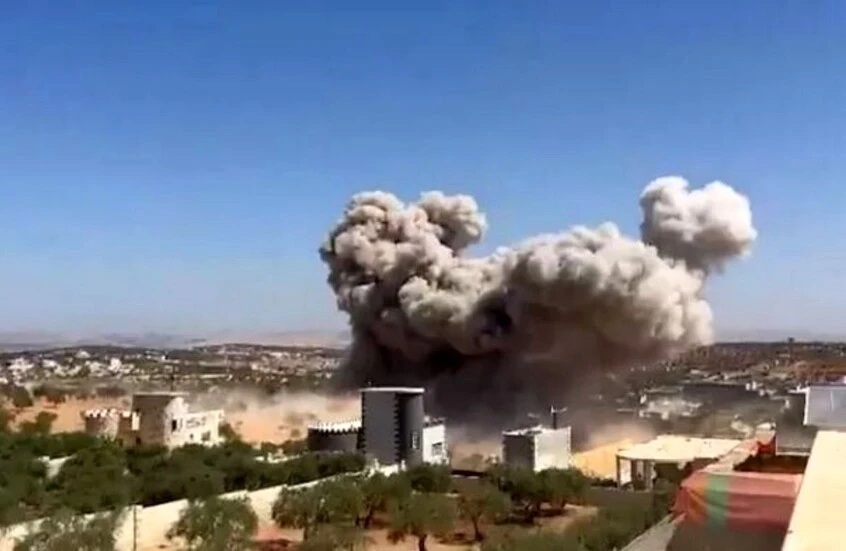 طالبان: مقتل 13 شخصا بينهم 11 طفلا في غارات جوية باكستانية