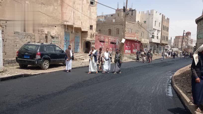 وكيل أمانة العاصمة يتفقد مشروع ترميم وسفلتة المدخل الرئيسي لوادي أحمد