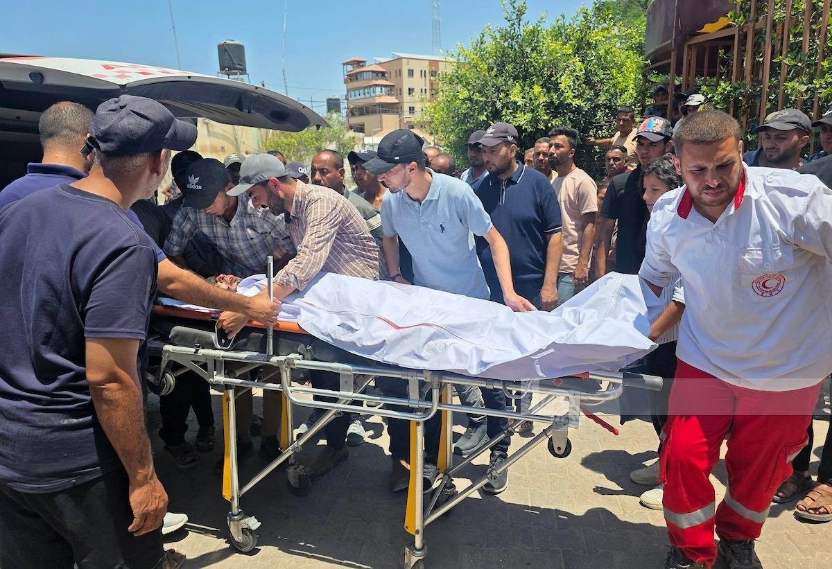 استشهاد 12 فلسطينياً بينهم 4 أطفال في غارات صهيونية على غزة