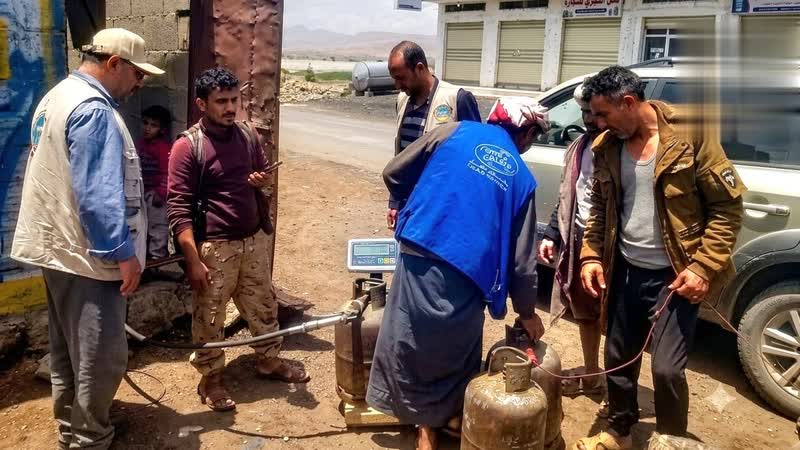نزول ميداني لهيئة المواصفات للرقابة على محطات تعبئة الغاز في عمران