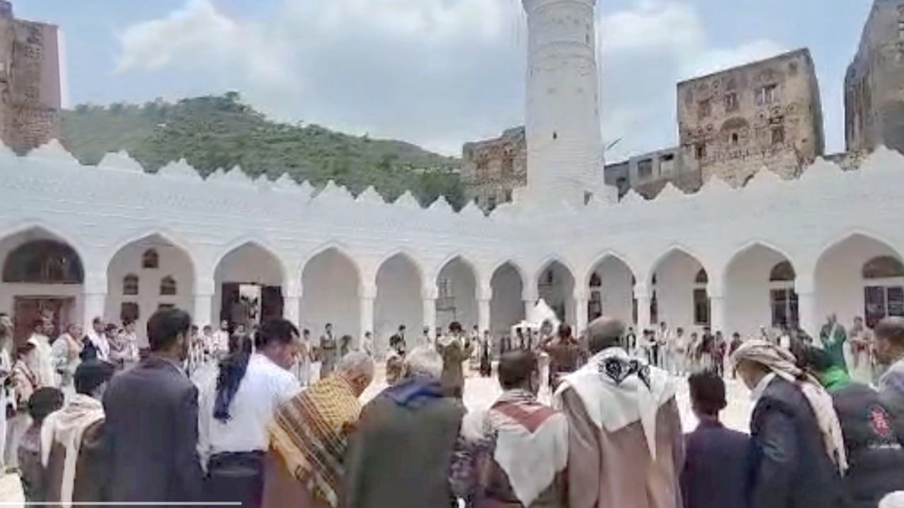 وقفات شعبية في إب تؤكد الجهوزية وتبارك عمليات القوات المسلح