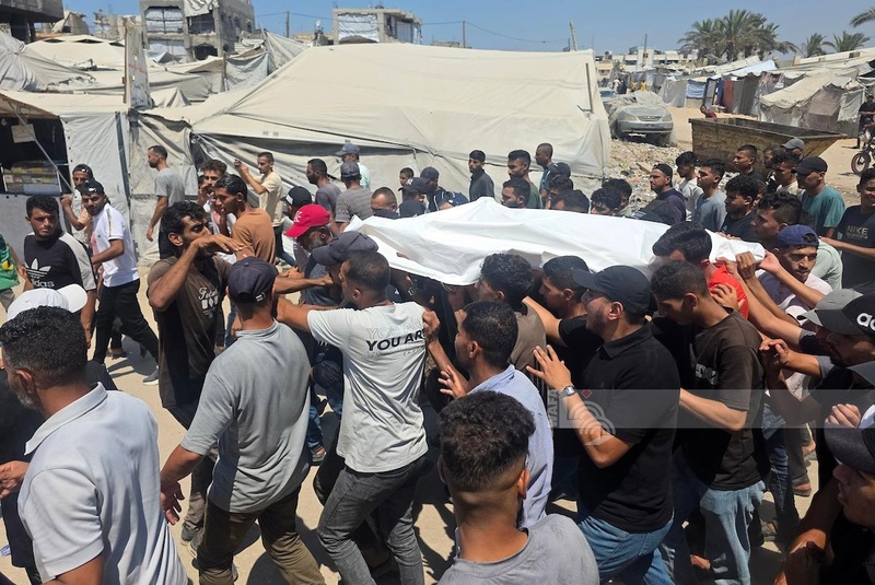 استشهاد فلسطيني وإصابة آخرين بقصف صهيوني على غزة