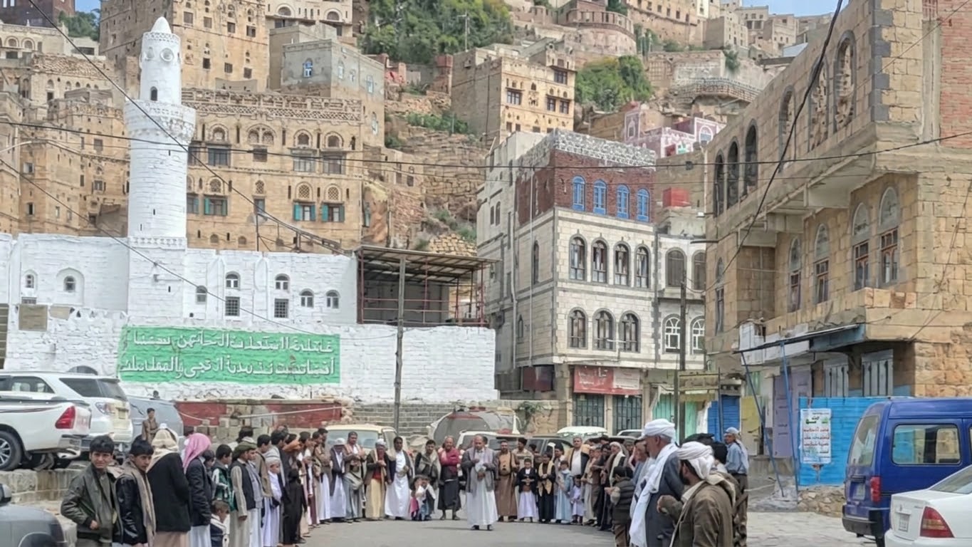 وقفات حاشدة في المحويت تأكيدًا على الصمود والثبات ودعمًا للقوات المسلحة