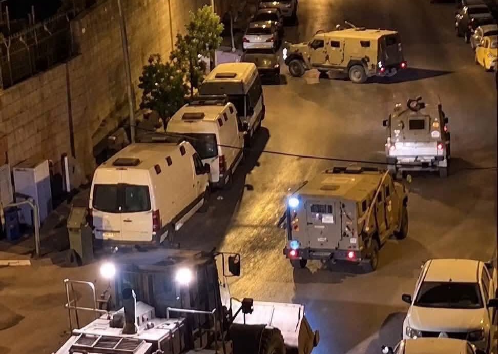 الخليل تحت العدوان الصهيوني.. حصار وتهجير واقتحامات تستهدف الوجود الفلسطيني