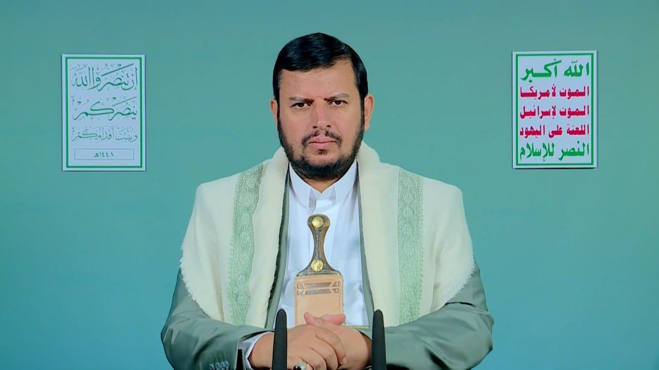 قائد الثورة: شعبنا يمتلك اليوم كل العزم وعناصر القوة بالصمود والثبات في مواجهة العدو السعودي