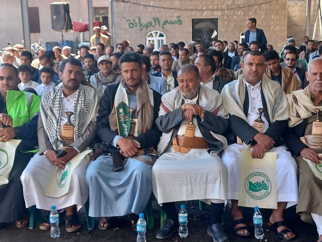 مكتبا الأشغال والنقل بذمار يحييان الذكرى السنوية للشهيد