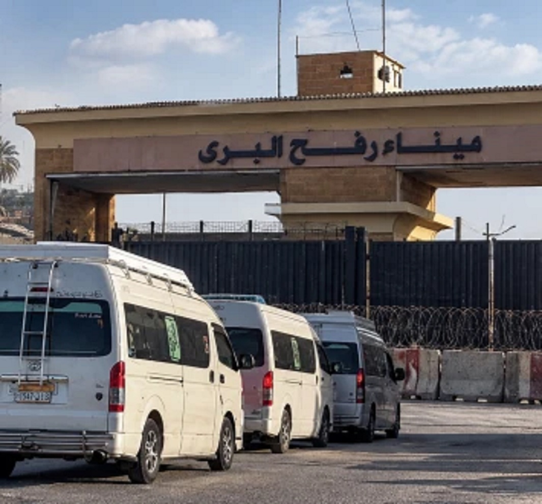 “صحة غزة”: العدو الإسرائيلي يواصل إغلاق معبر رفح أمام إجلاء المرضى